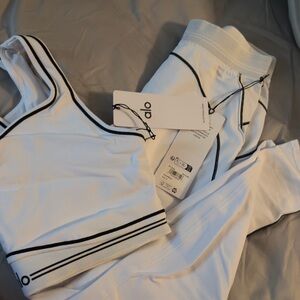 ALO Yoga White Sports Bra with Black Accents